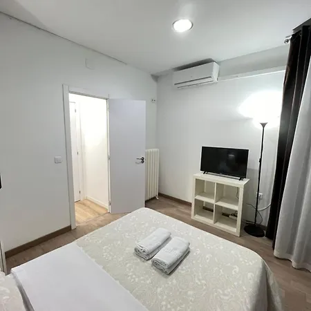 Rooms Quiet Madri Exterior foto