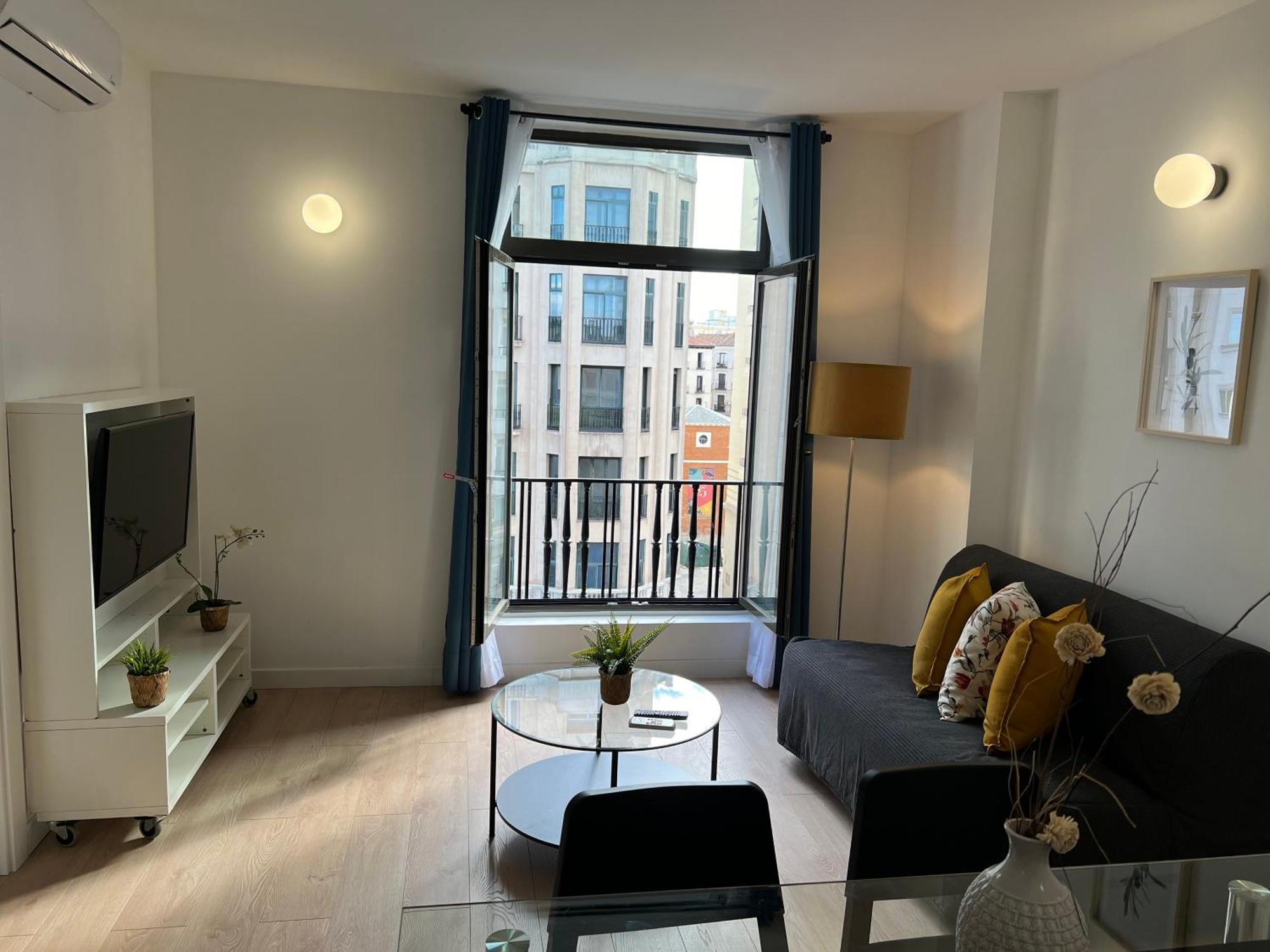 Quiet Apartment *