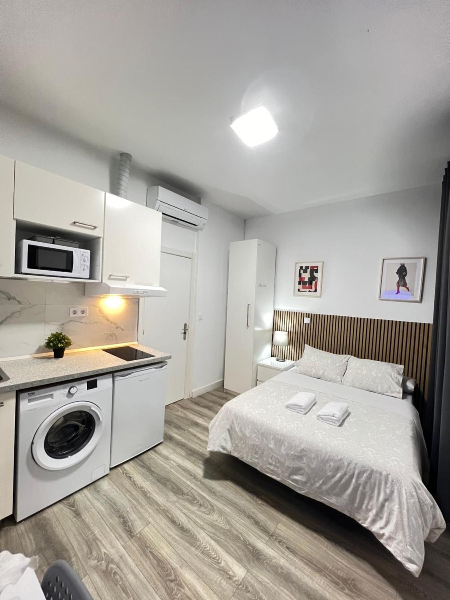 Quiet Apartment *